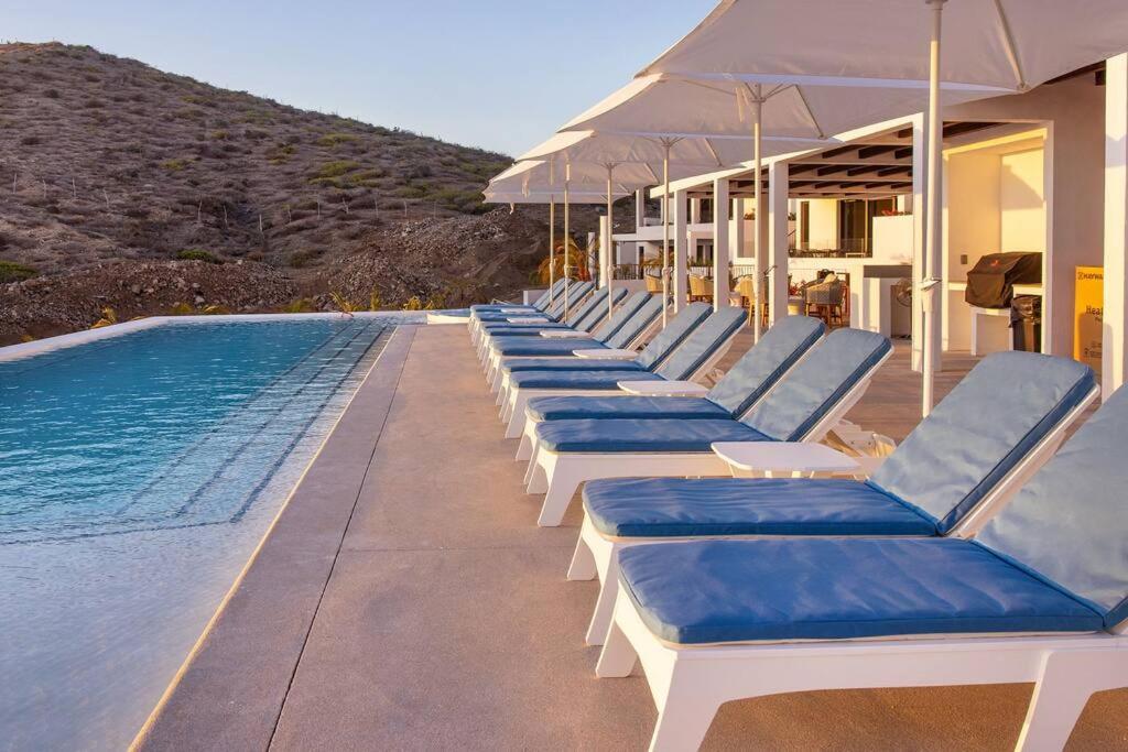 The Cove At Cerritos Aparthotel San Carlos  Bagian luar foto